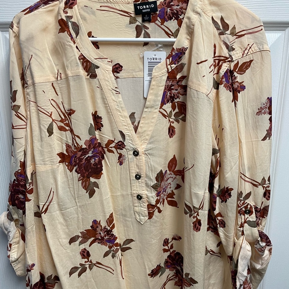 Torrid Harper Top Size 2 NWT